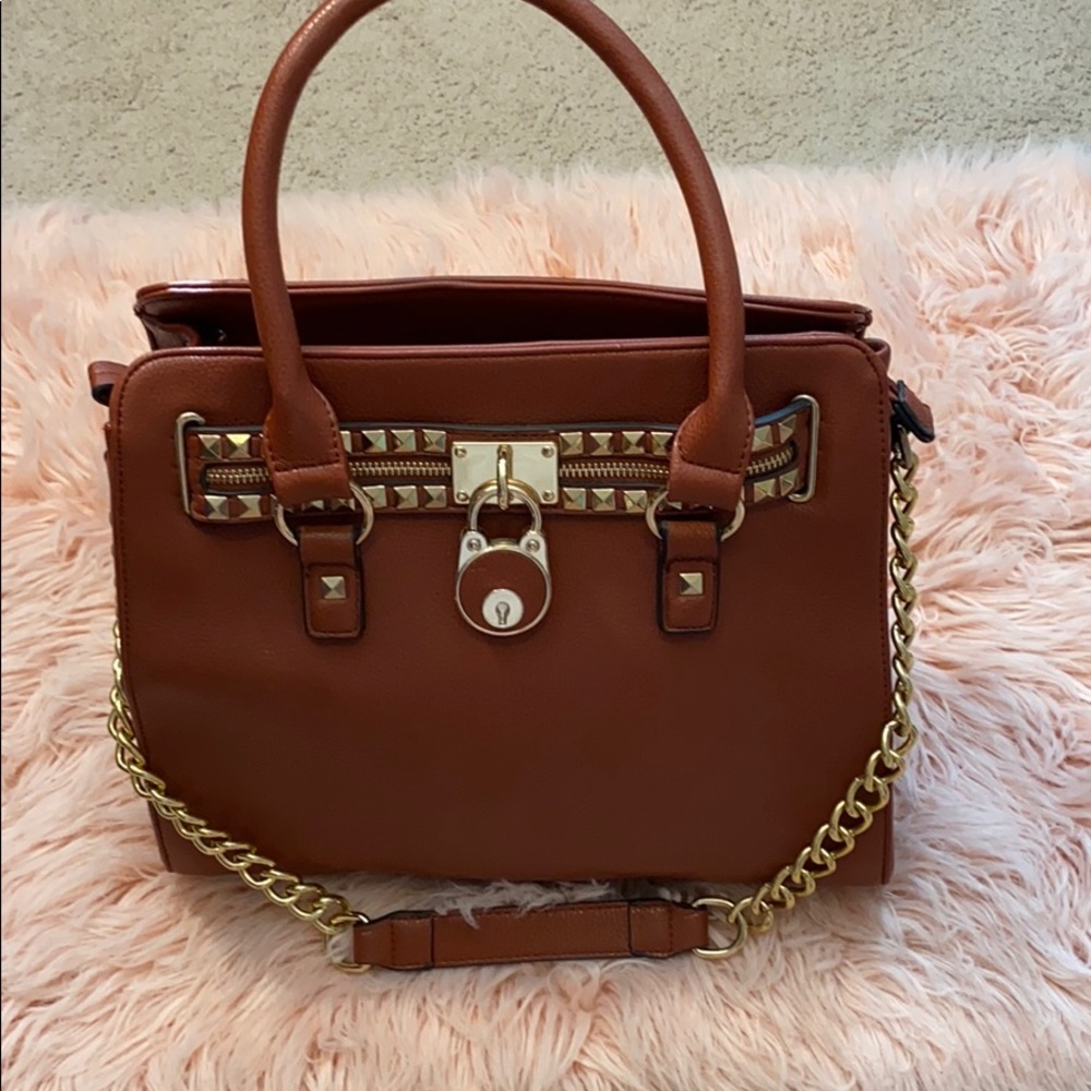 Brown/Reddish purse